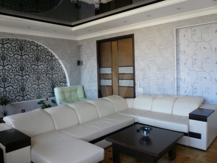 3-к. квартира, 100 м², 4/5 эт.