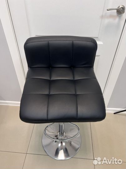 Стул для визажиста бровиста