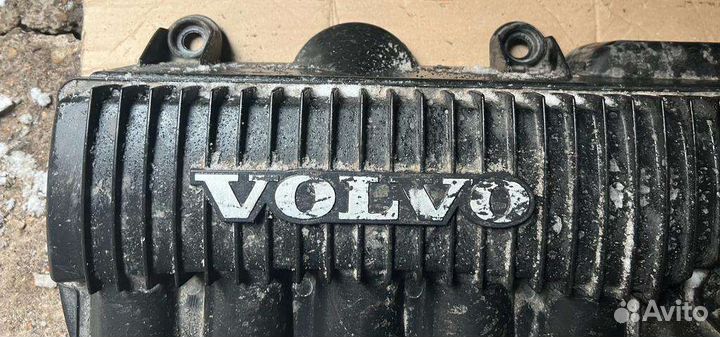 Впускной коллектор Volvo S40, V50, C30 2.4