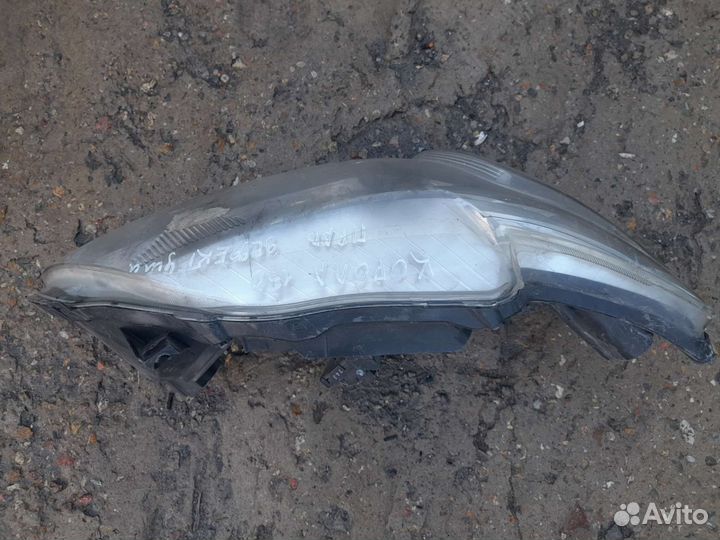 Фара правая тойота королла 150