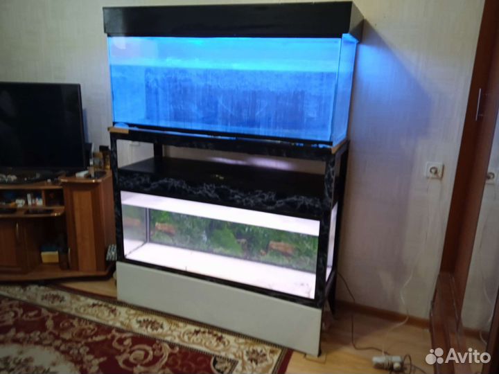Аквариум стойка