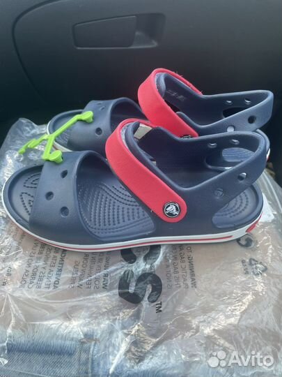 Сандали crocs j2