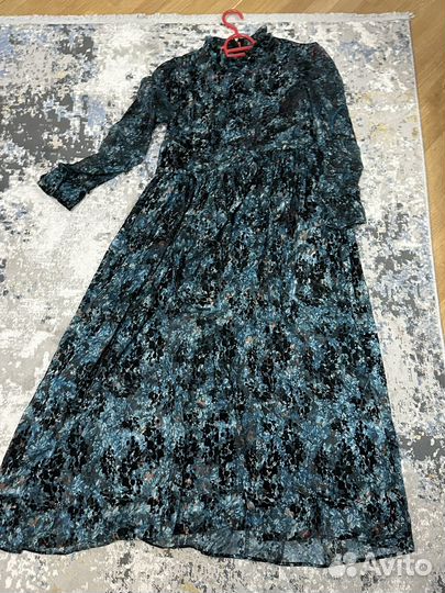 Платье valentino 42