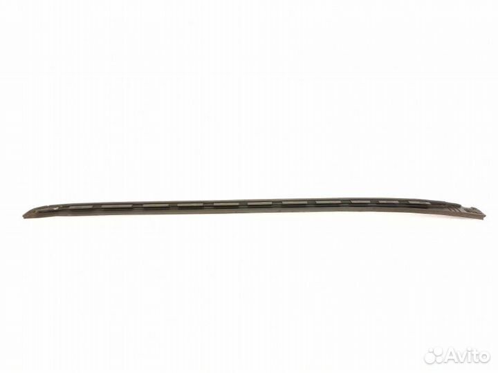 Молдинг лобового стекла правый Kia Sorento Prime 3
