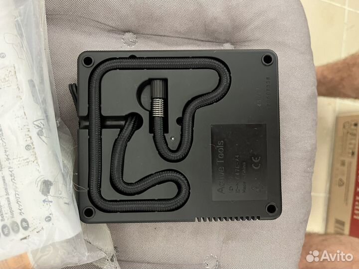 Автомобильный компрессор для подкачки шин mazda