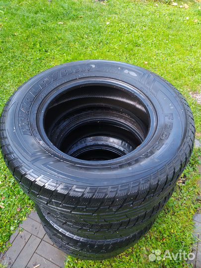 Federal Himalaya SUV 265/65 R17