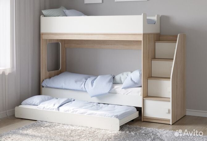 Трехъярусная кровать