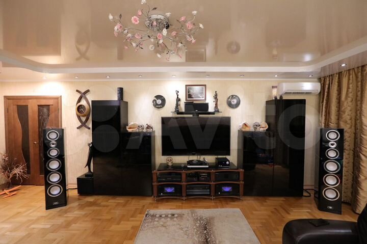 3-к. квартира, 108 м², 12/14 эт.