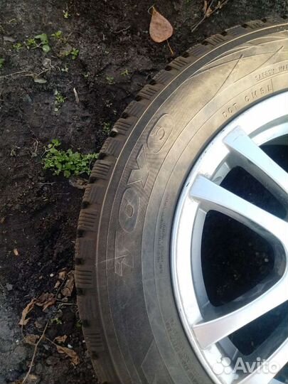 R15 Toyo Observe G3-Ice 205/65, PCD 5x114.3 DIA 60.2