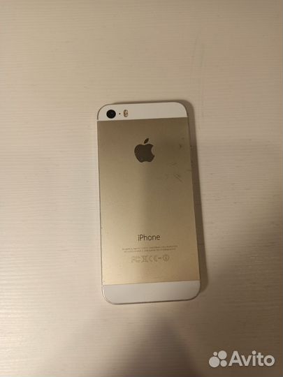 Телефон iPhone 5S gold