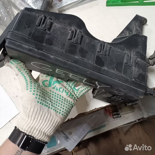 Блок предохранителей Geely Emgrand