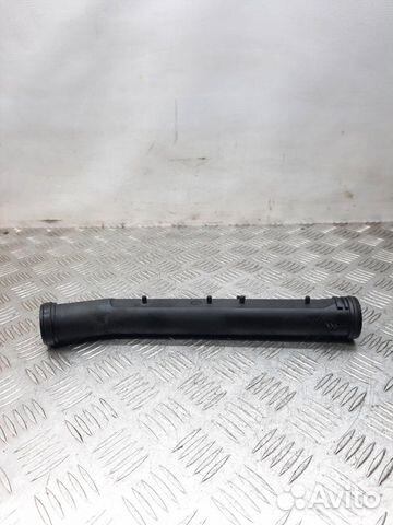 Трубка охлаждающей жидкости пластиковая Volkswagen