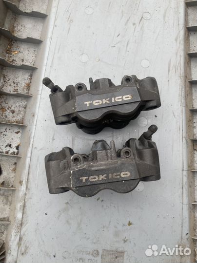 Суппорта переднии 600рр 2009