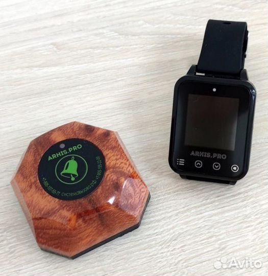 Кнопка вызова официанта и часы пейджер Элит