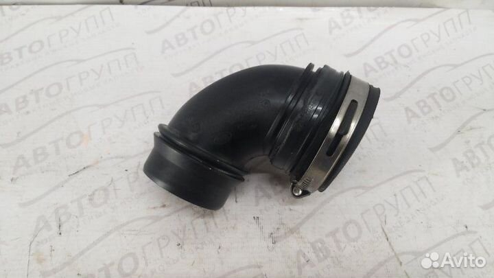 Патрубок интеркулера Lr Rr Velar 1 L560 PT204 2.0