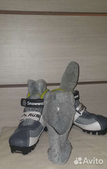 Ботинки лыжные детские