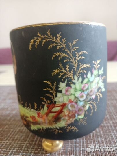 Фарфоровая чаша