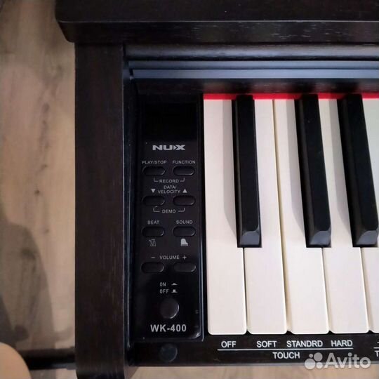 Цифровое пианино на стойке с педалями, черн, новое