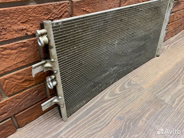 Б/У Б/У Радиатор кондиционера Mini F55 2014