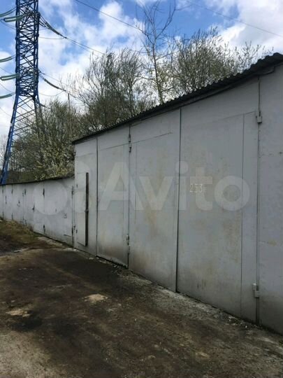 Гараж, > 30 м²