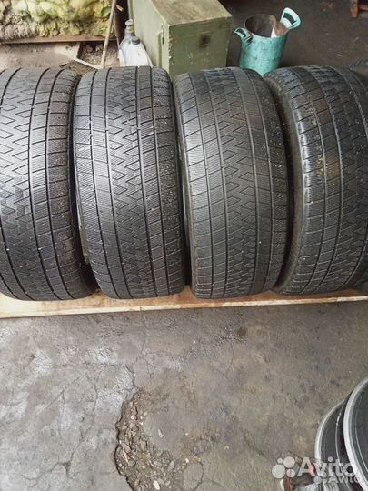 Gripmax Stature 275/45 R20
