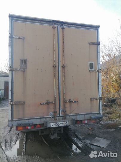 Грузовой фургон