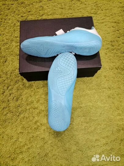 Кроссовки adidas