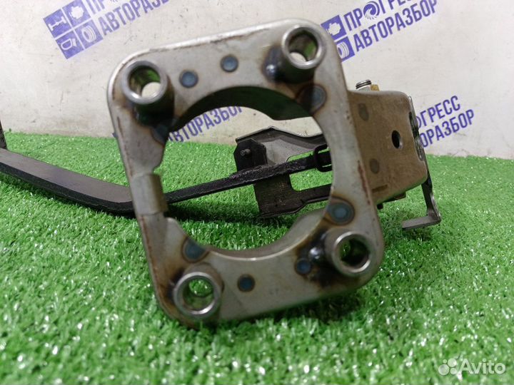 Педаль тормоза Kia Sorento внедорожник 2.5 D4CB