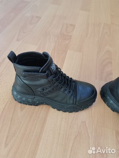 Ботинки женские 36 размер новые