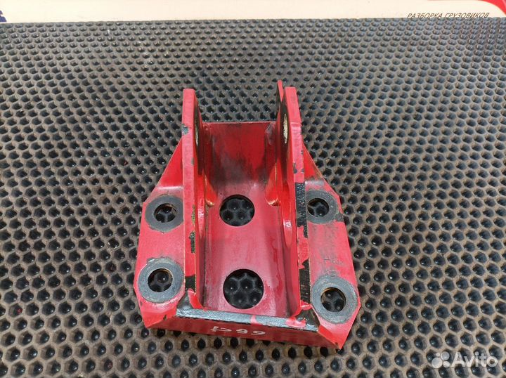 1629924 Кронштейн стойки стабилизатора левый