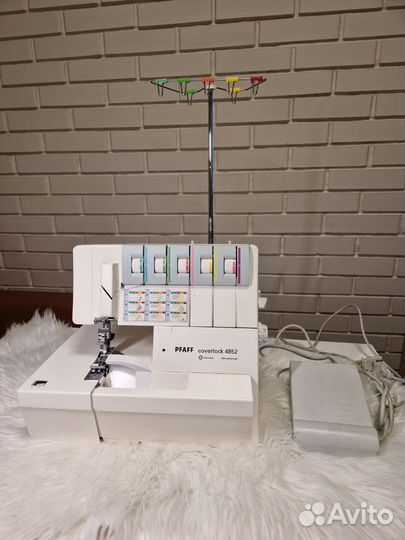 Коверлок pfaff coverlock 4852