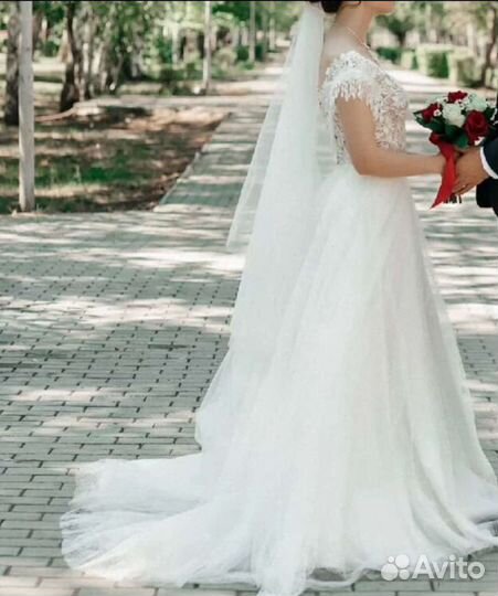 Свадебное платье