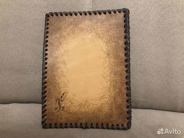 Кожаная обложка для паспорта