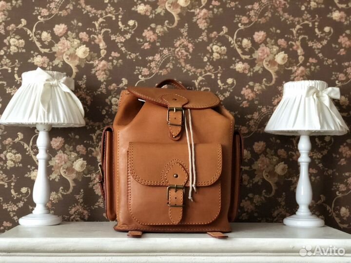 Женский кожаный рюкзак