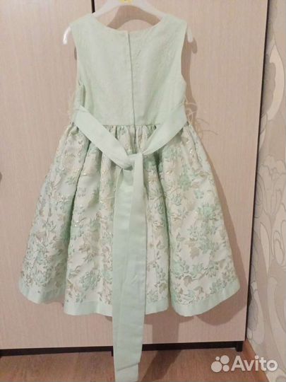 Платье праздничное. Размер 110