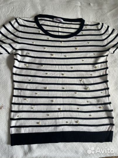 Женская футболка s