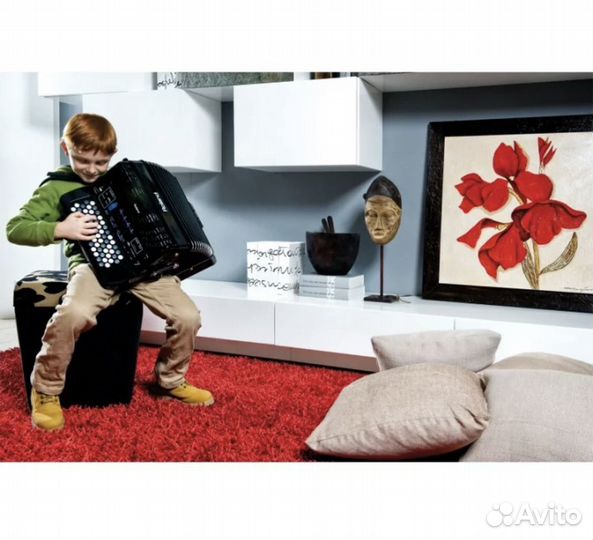 Баян,аккордеон Roland Fr 1 xb bk новый с чехлом