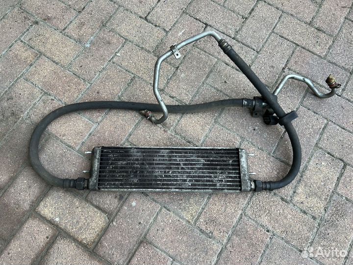 Радиатор масляный Мерседес W124, W140