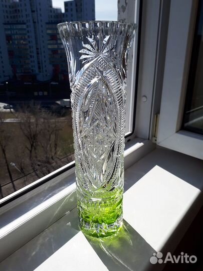 Ваза цветной хрусталь СССР Красный Гигант