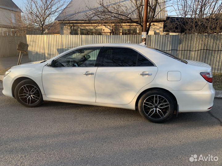 Toyota Camry 2.5 AT, 2015, 200 000 км