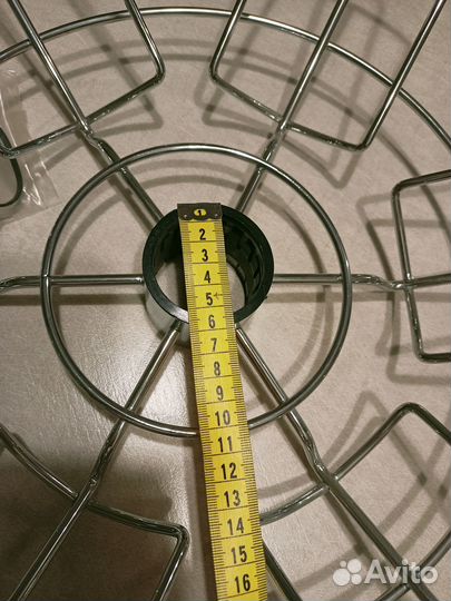 Металлические полки для барной стойки