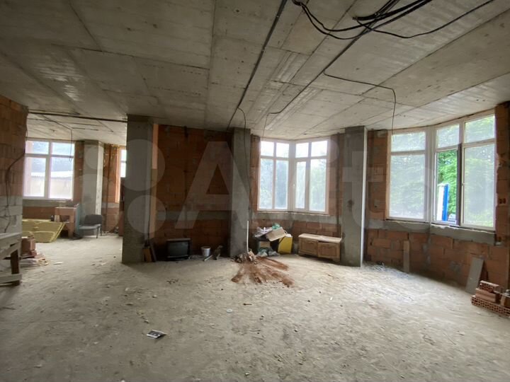 4-к. квартира, 129,9 м², 1/10 эт.