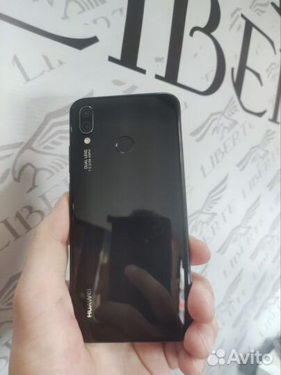 HUAWEI P20 Lite, 4/64 ГБ