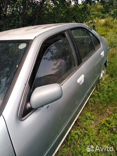 Автомобили на запчасти Ниссан Сани b14