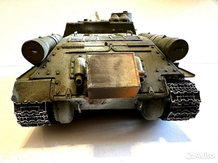 Готовая модель сау су-100