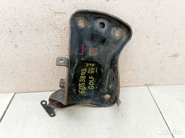 Кронштейн задней балки