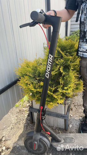 Электрический самокат от фирмы 