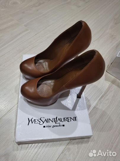 Туфли Yves Saint Laurent