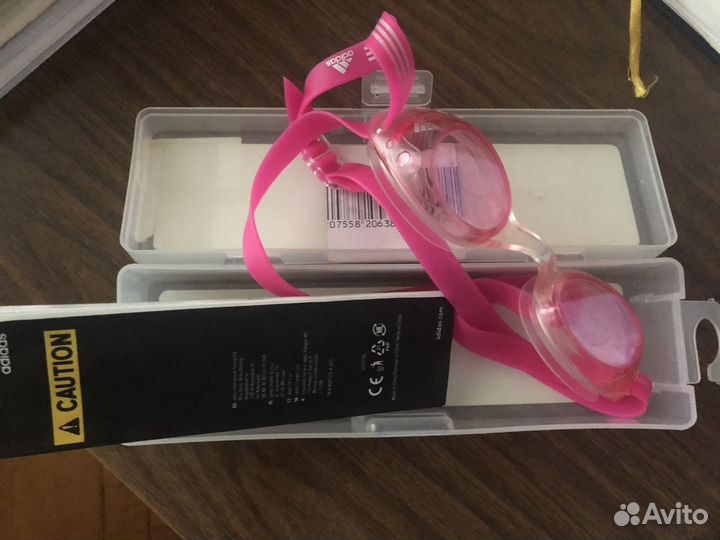 Очки для плавания