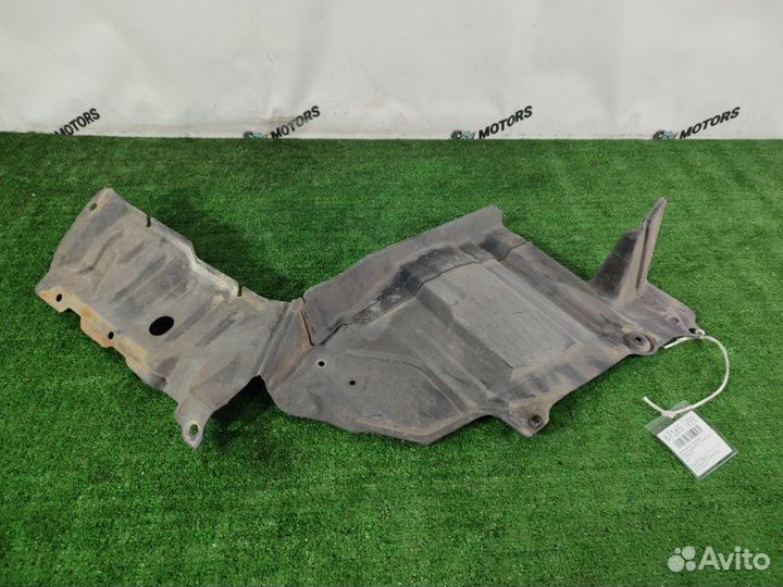 Защита двигателя передняя левая Nissan Wingroad